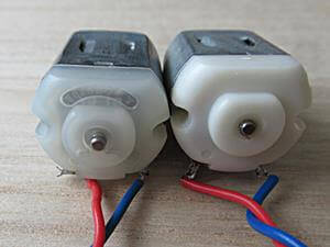 外観の違い（マーク）