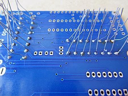 ハンダ付けを確認します