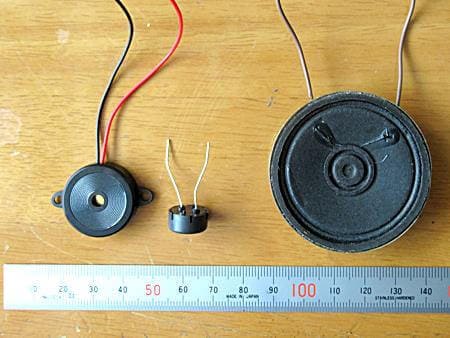 圧電スピーカとダイナミックスピーカ
