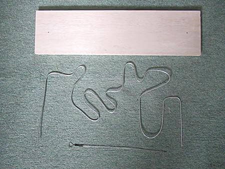 3つのパーツを組み立てます