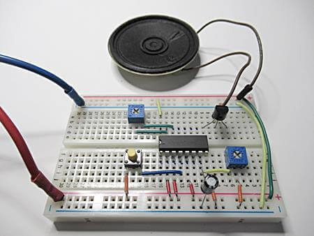 スピーカを使った組付け例