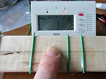 調律している様子