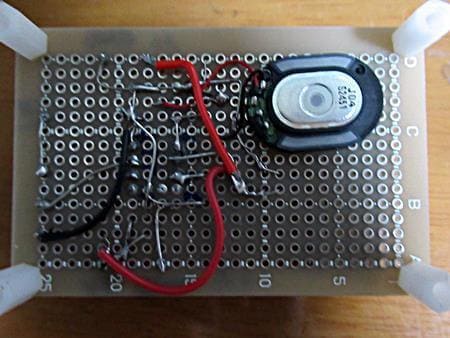 アンプ基板裏面の追加工部分