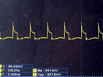 基本回路図の発振波形