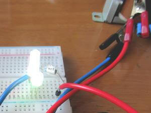 変わり種LEDの交流での点灯3