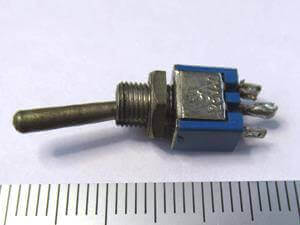 トグルスイッチ例